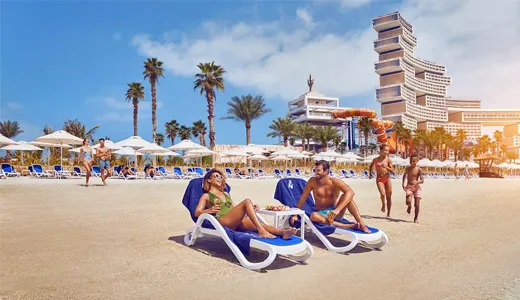 Beach Club: Enjoy Stunning Views Beach Club: Enjoy Stunning Views