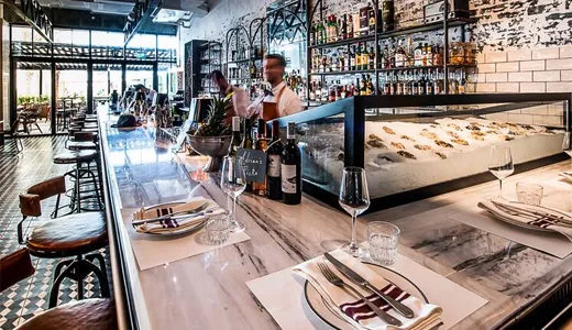 The Maine Oyster Bar & Grill – A Modern and Chic Seafood Experience The Maine Oyster Bar & Grill – A Modern and Chic Seafood Experience