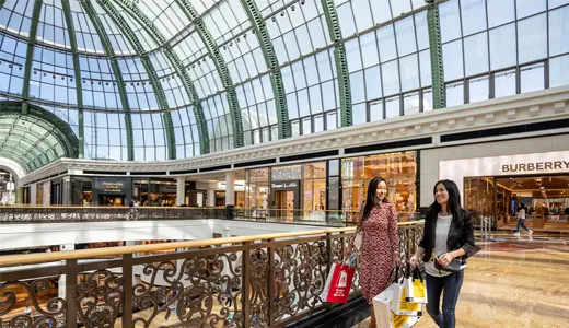 Mall of the Emirates: Cutting-edge Gadgets Await Mall of the Emirates: Cutting-edge Gadgets Await
