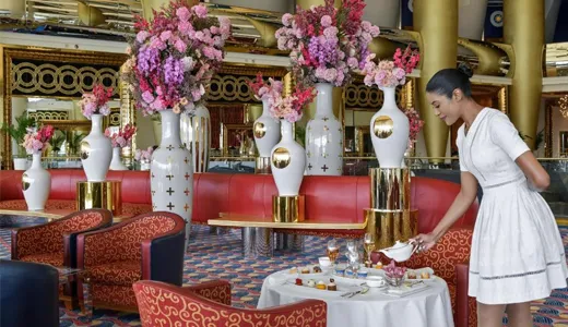 World-Class Dining World-Class Dining