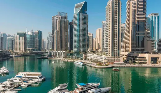 Grosvenor House: Glamour and Balance in the Marina Grosvenor House: Glamour and Balance in the Marina